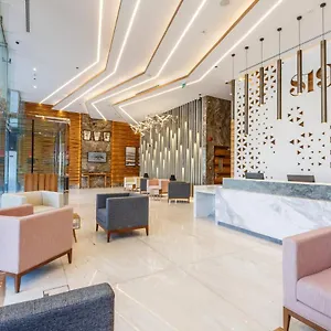 Hotel S19 Hotel-al Jaddaf Metro Station