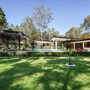 Nature Paradise New Acreage 4 Bedroom House Guest house Capalaba